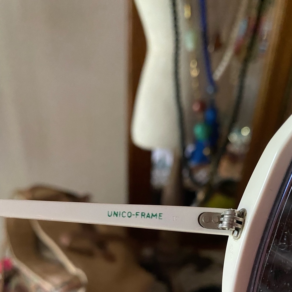 Givenchy sunglasses (vintage) - Picture 7 of 9